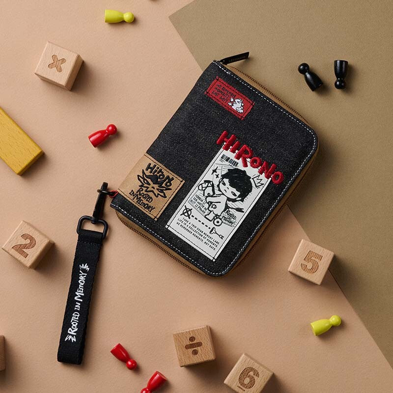 Hirono Echo Series Passport Holder