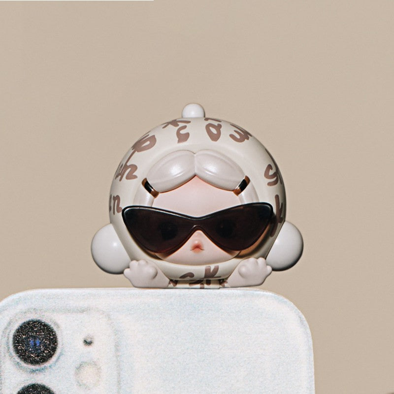 POP MART POP ATTACH θ SKULLPANDA Off Mode Series Mini Figure Blind Box (PRE-ORDER)