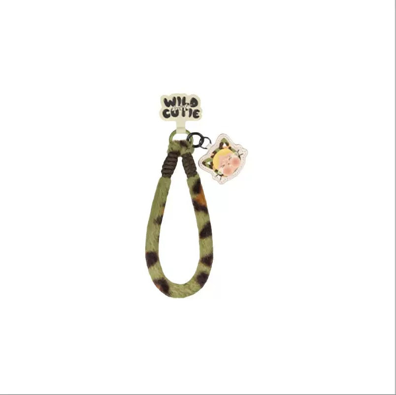صندوق سحر الهاتف CryBaby Wild but Cutie الأعمى