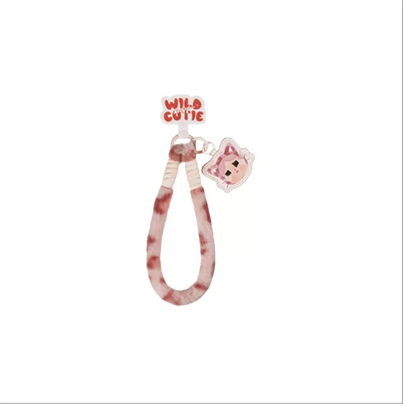 صندوق سحر الهاتف CryBaby Wild but Cutie الأعمى