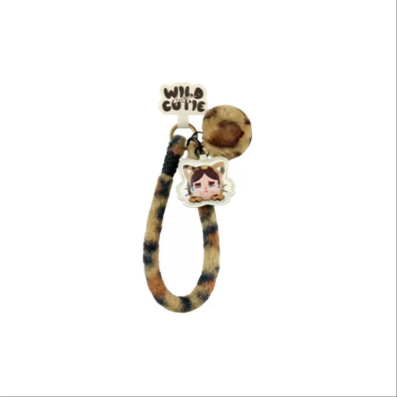 صندوق سحر الهاتف CryBaby Wild but Cutie الأعمى