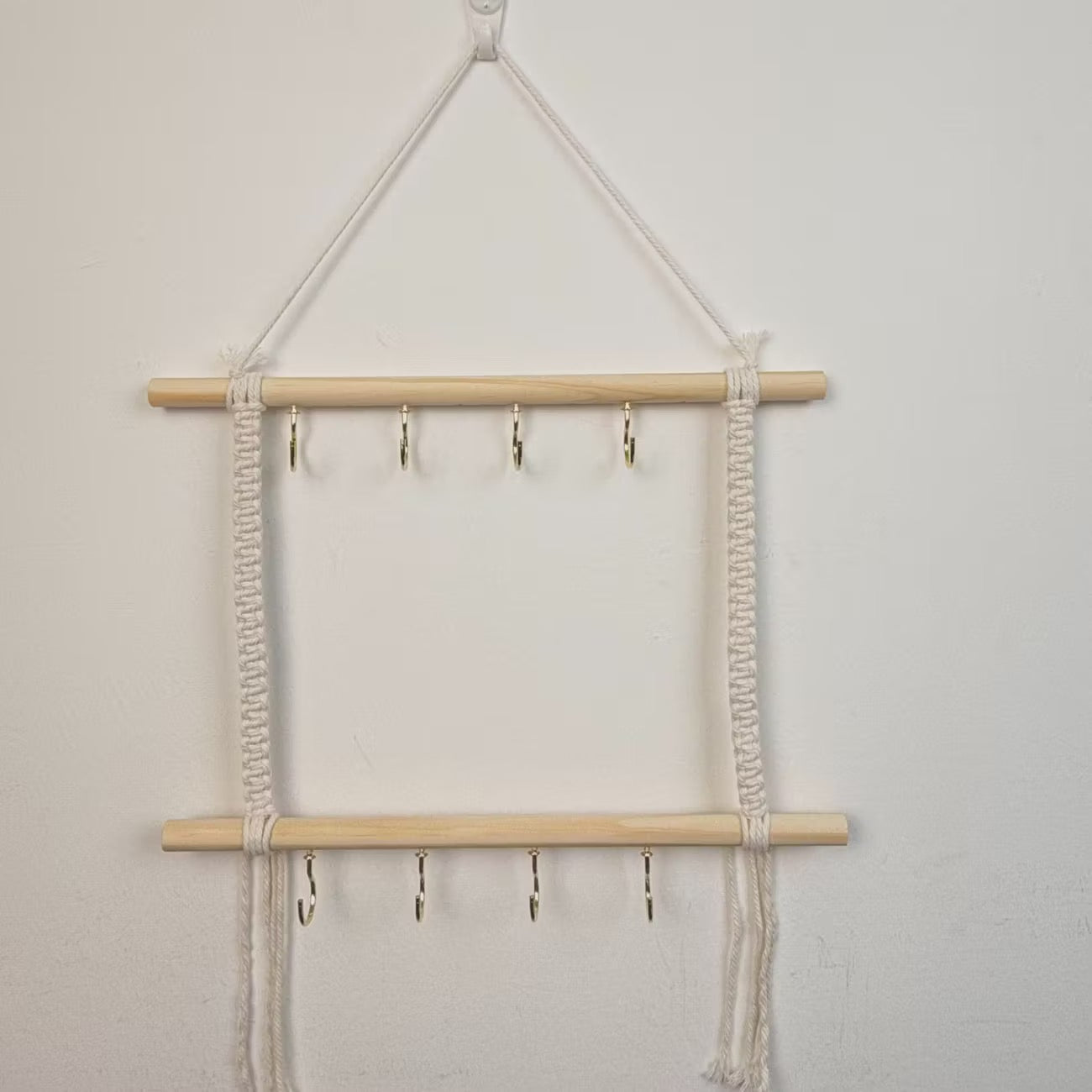 Large capacity hanging storage rack for dolls/belts/necklace accessories with hooks