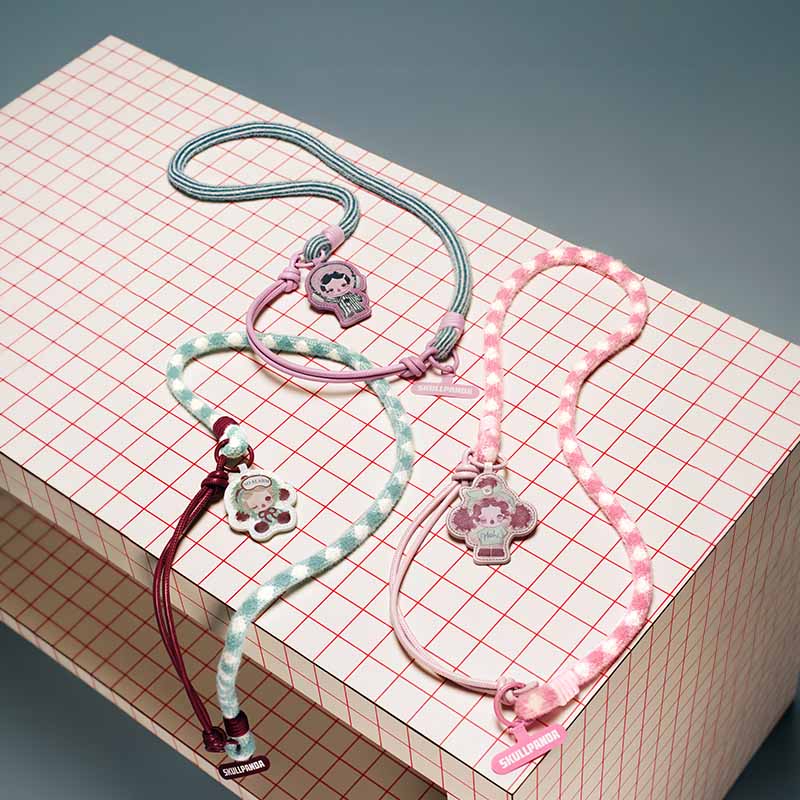 POP MART Lanyard Phone Charm Skullpanda Off Mode Series (PRE-ORDER)