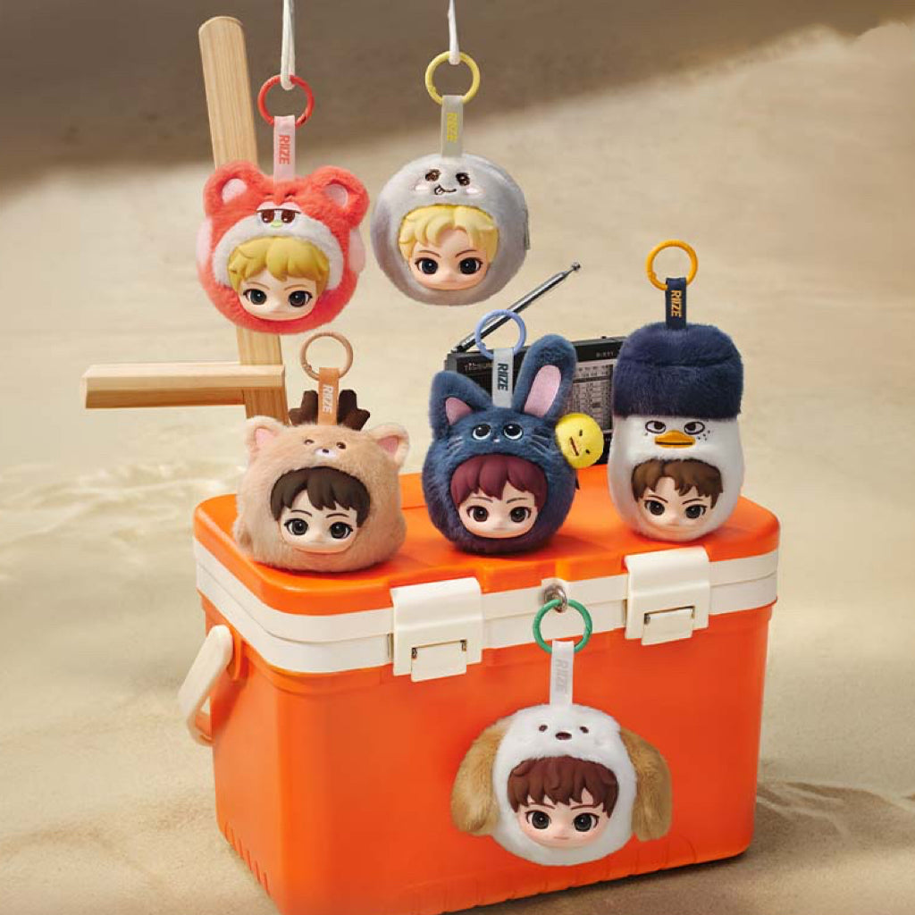 POP MART RIIZE Fluffy Club Series Earphone Case Mini Pouch Keychain Blind Box(PRE-ORDER)