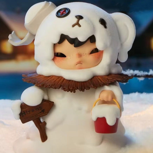 POP MART Hirono Snow man Series Figurine，Singapore Exclusive (PRE-ORDER)
