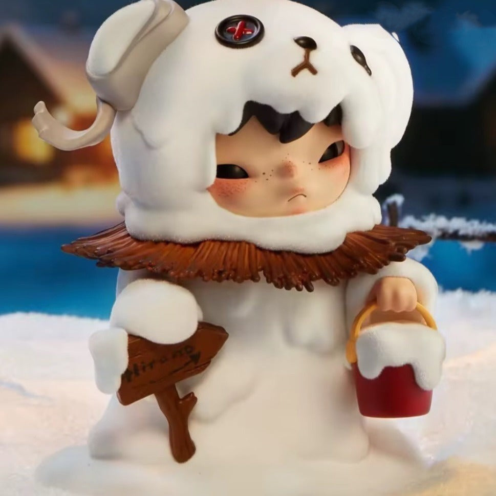 POP MART Hirono Snow man Series Figurine，Singapore Exclusive (PRE-ORDER)