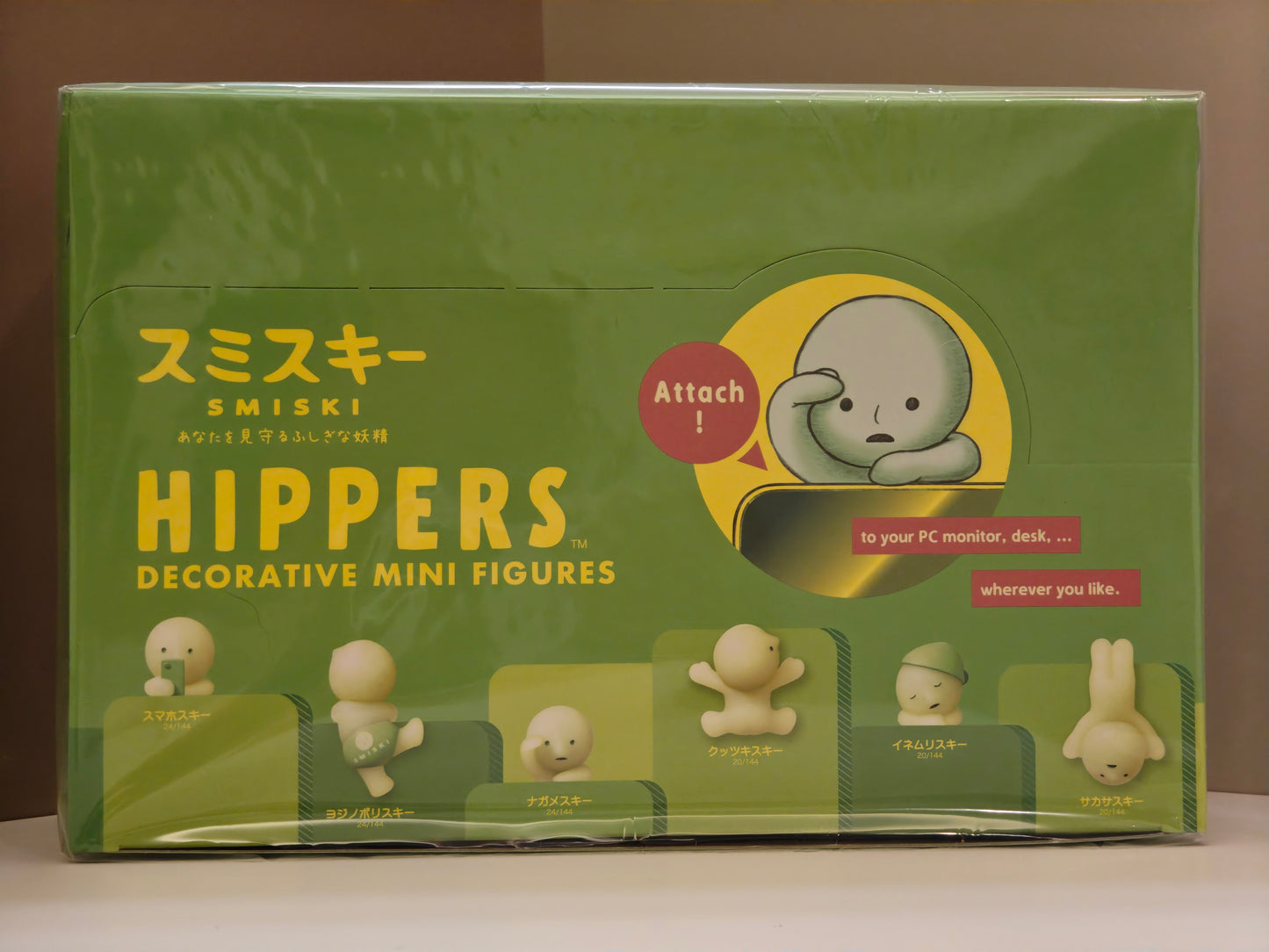 Smiski Work is fun/Toilet/Birthday/Exercising/Glow in Dark/Dressing/Cheer/Bath Series Figures Blind Box/Luminous Bed/Museum/Smiski Hippers Luminous Papa/Moving/Strap Accessories Gachapon Egg Verison 1 VER 2 V4 Figure Pendant Keychain Blind Ball